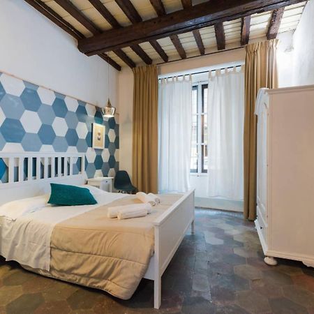 F4 - Santa Croce One Bedroom Flat 2 To 4 Guests Florence Ngoại thất bức ảnh