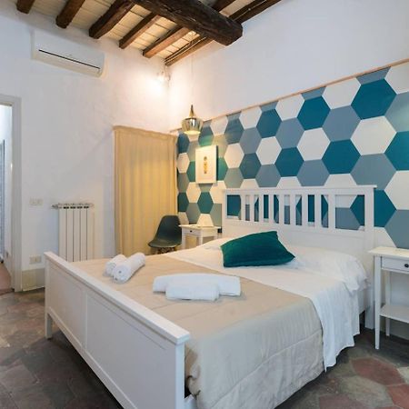 F4 - Santa Croce One Bedroom Flat 2 To 4 Guests Florence Ngoại thất bức ảnh