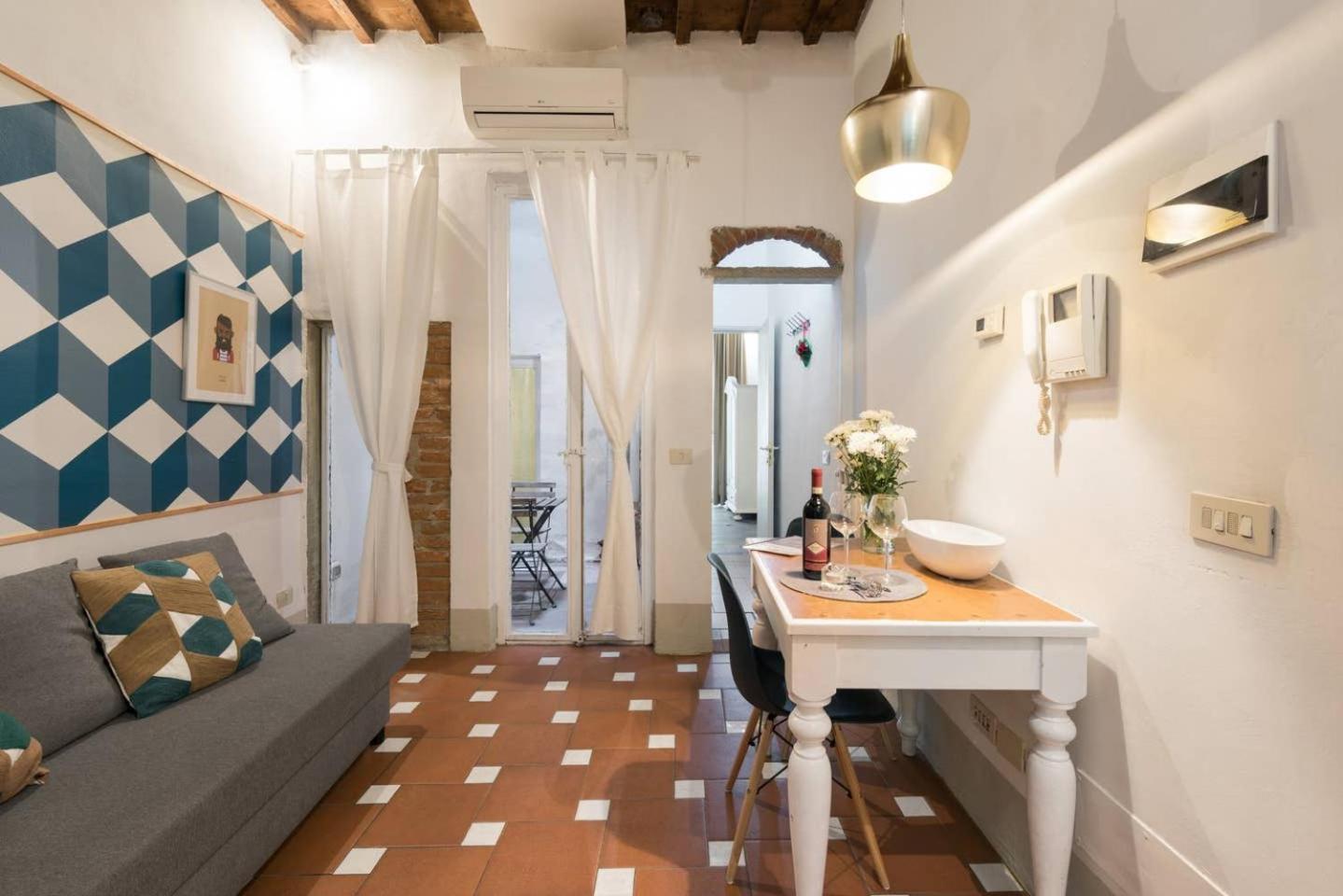 F4 - Santa Croce One Bedroom Flat 2 To 4 Guests Florence Ngoại thất bức ảnh